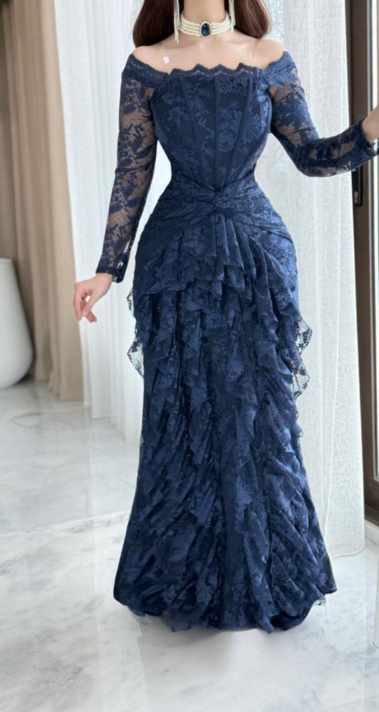 Elegant soft dress in two colors