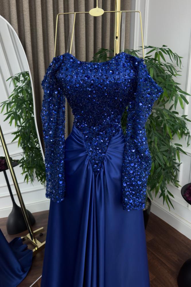 Evening dress navy blue with luxurious sequins and a royal style