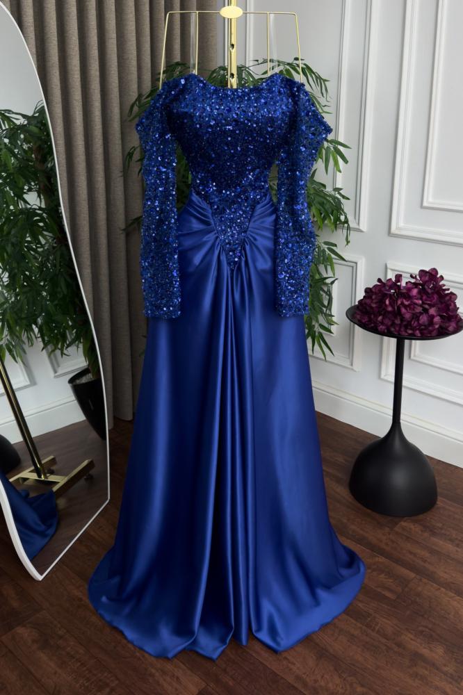 Evening dress navy blue with luxurious sequins and a royal style