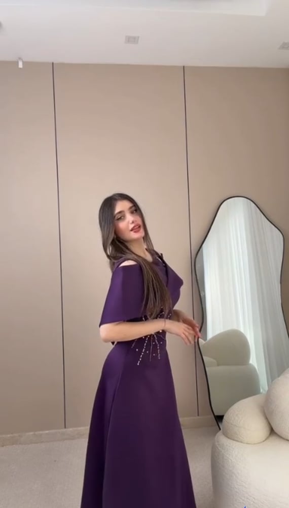 فستان سهره قصير بتطريز كلفه