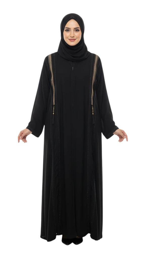 عباية سوداء فاخرة بتطريز طولي أنيق ولمسة عصرية راقية