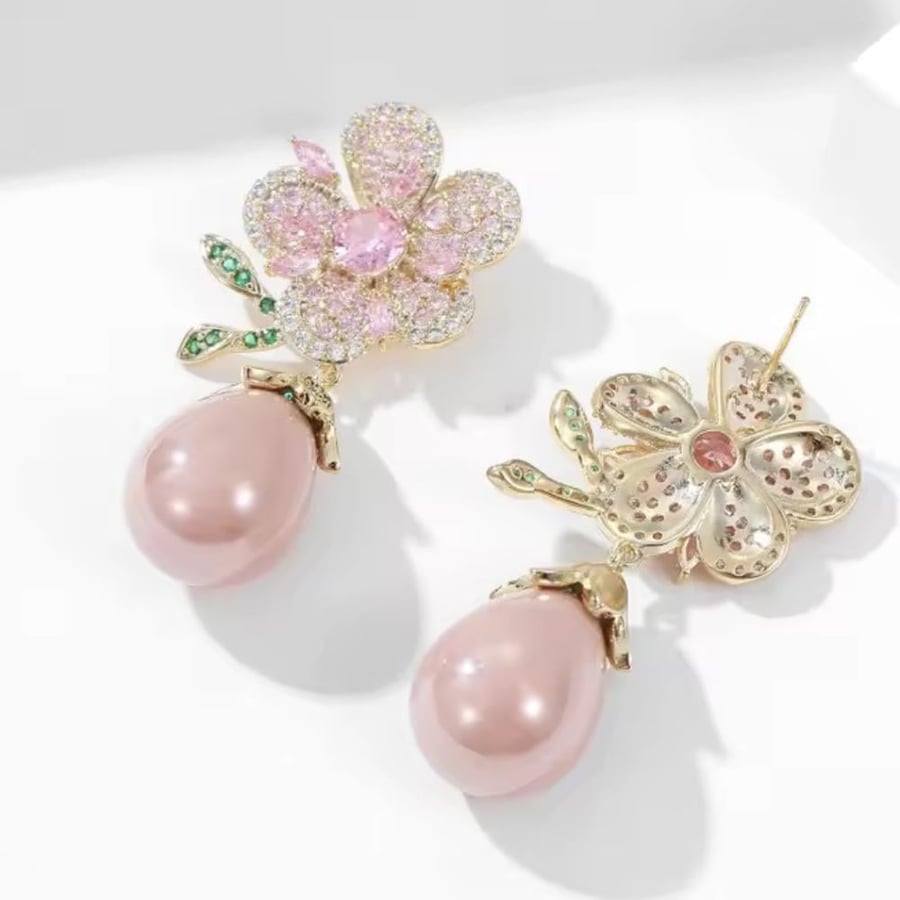 Rose earring