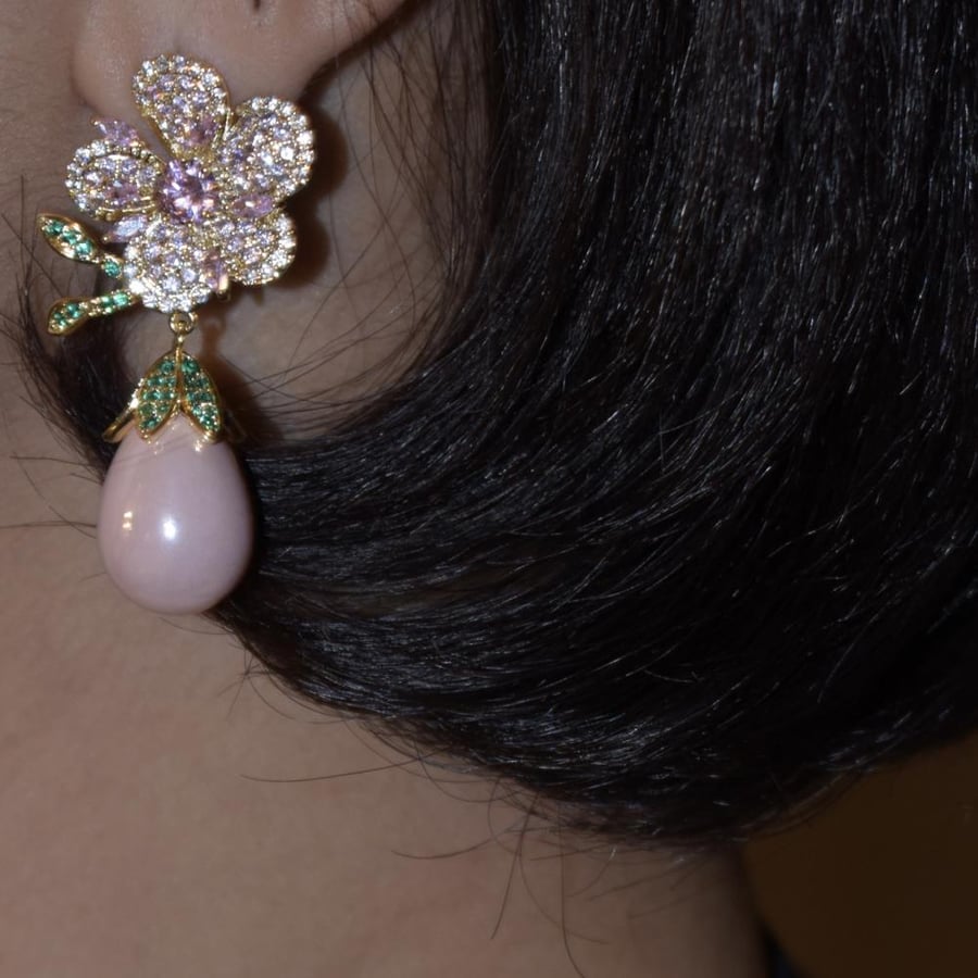 Rose earring