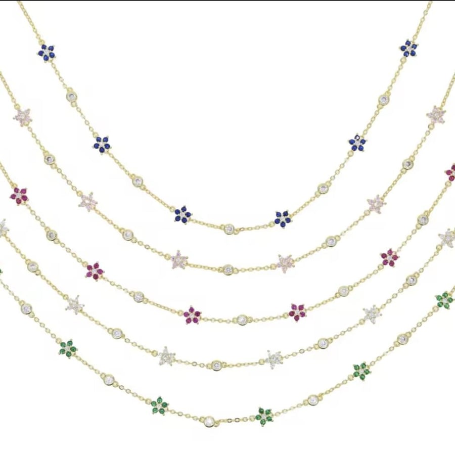 Tiny flowers necklace