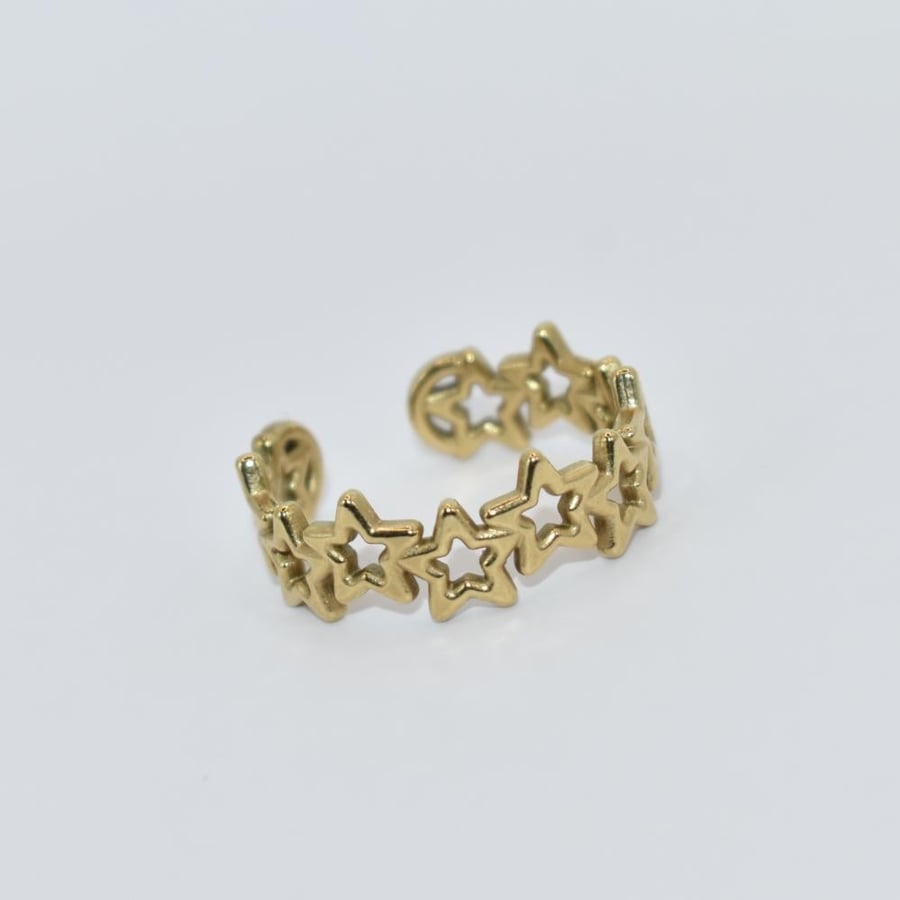 Tiny stars ring