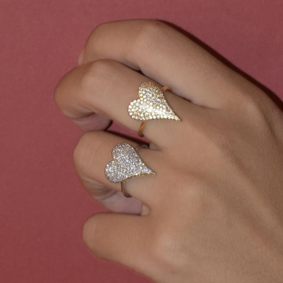 Shiny heart ring