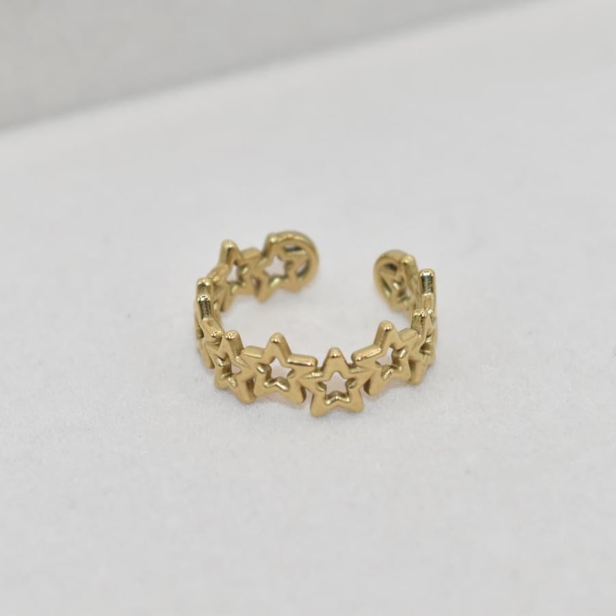 Tiny stars ring