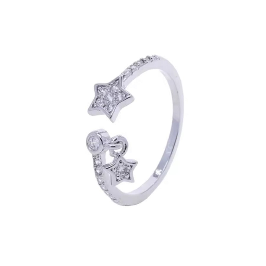 Tiny star ring