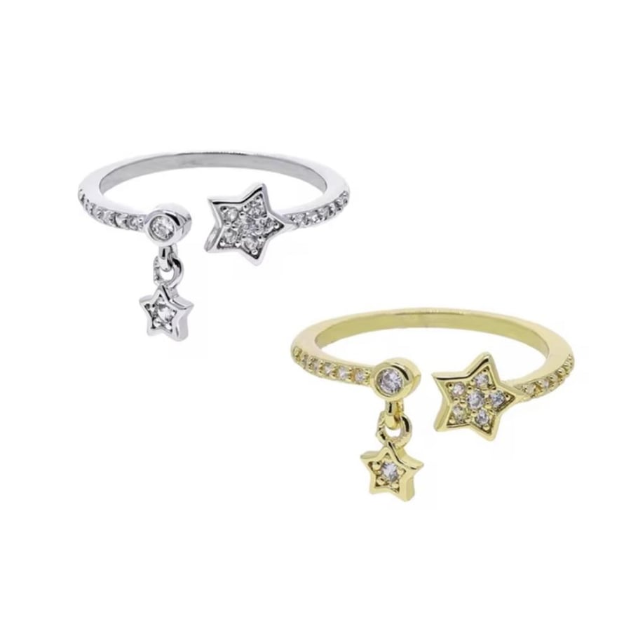 Tiny star ring