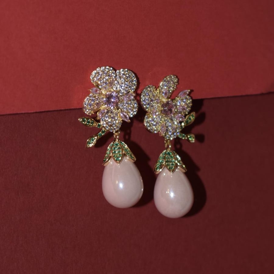 Rose earring