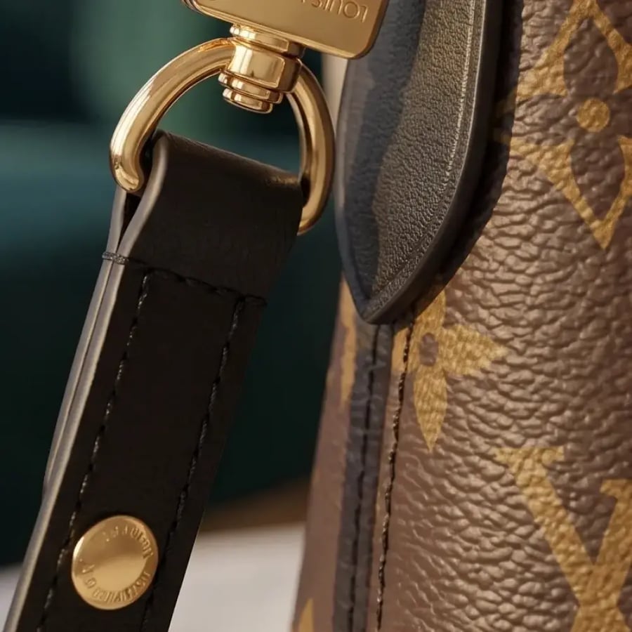 حقيبة لوي فيتون - بوشيت ميتيس إيست ويست (Louis Vuitton Pochette Métis East West)