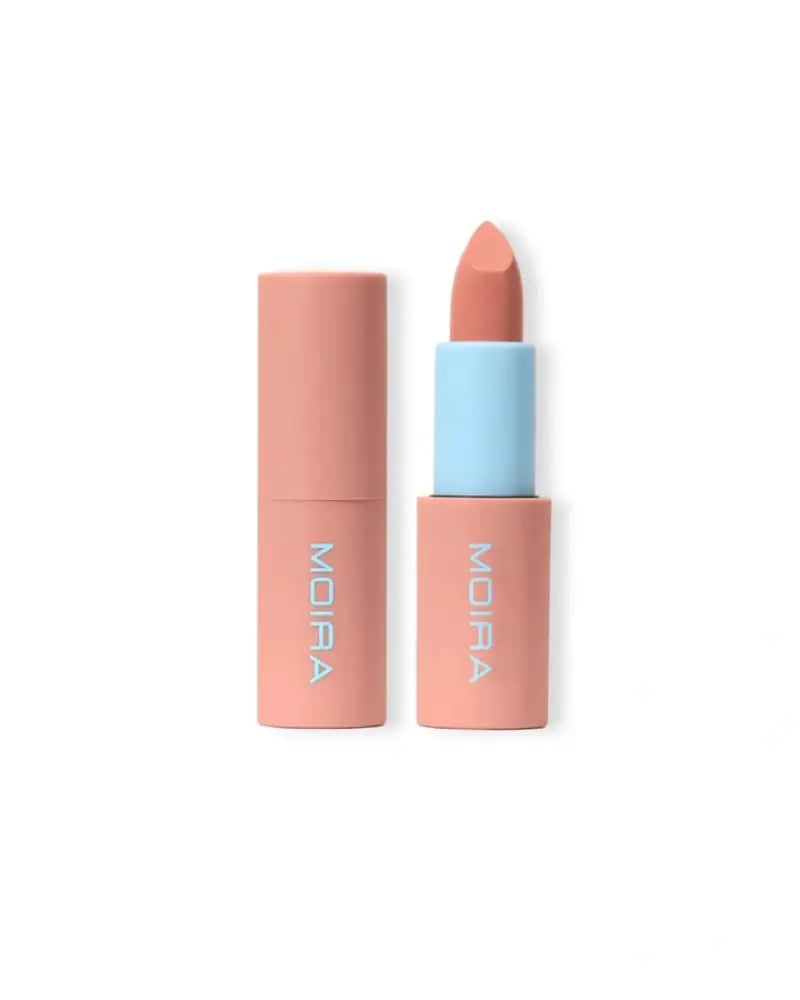أحمر شفاه بدرجات مختلفة Lipstick