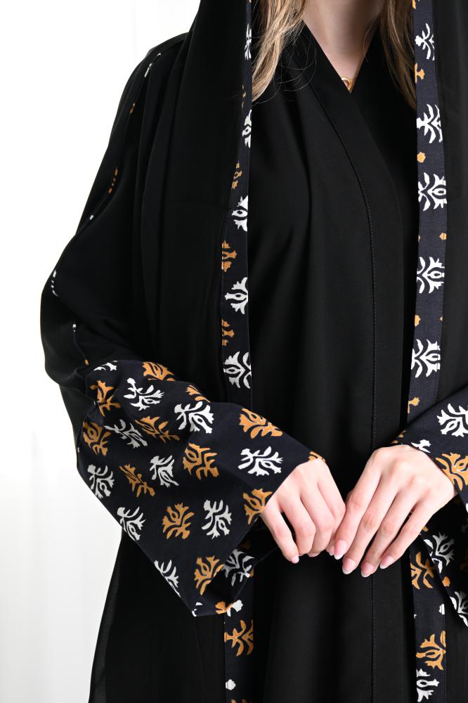 عباية كريب واكمام قطنيه مشجره N244