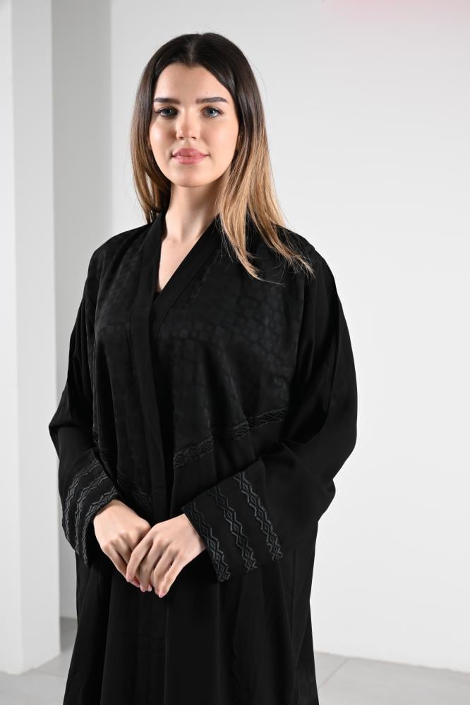 عباية كريب اسود في اسود N221