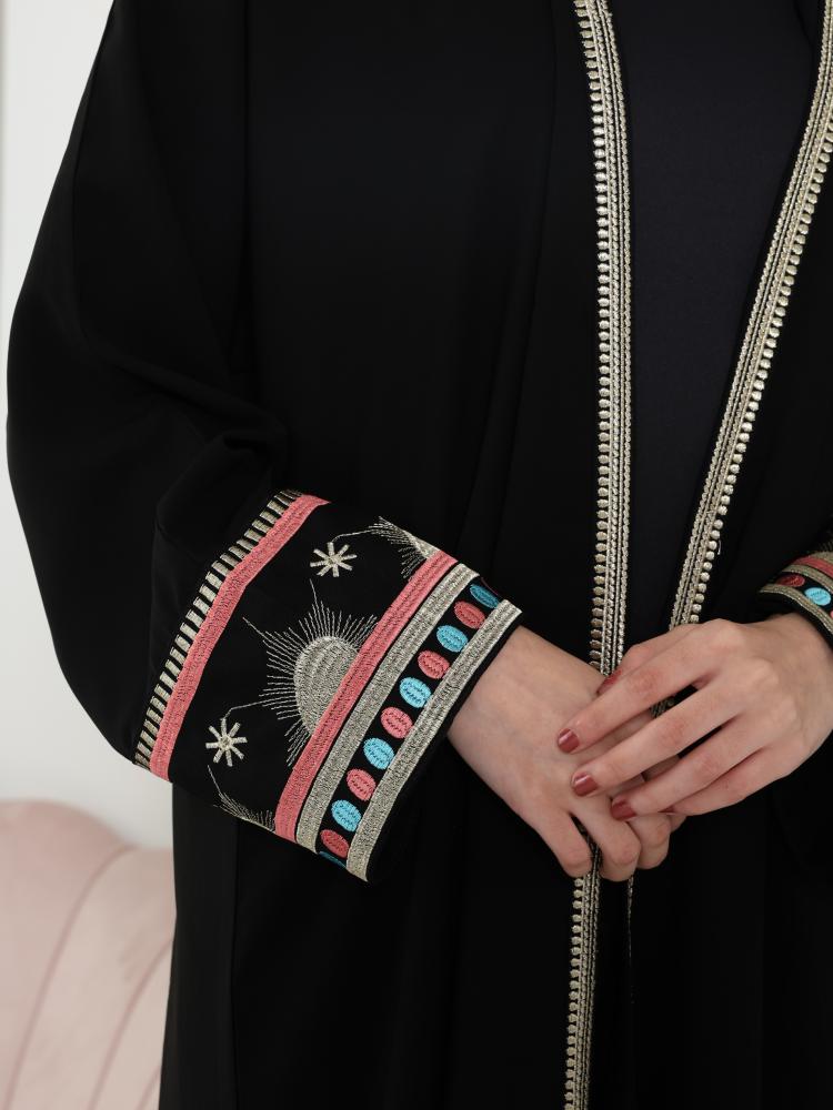 عباية كريب بتطريز ذهبي صيفي N377