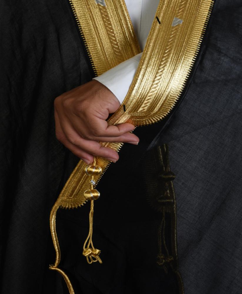 مشلح ملكي اسود قصب ذهبي