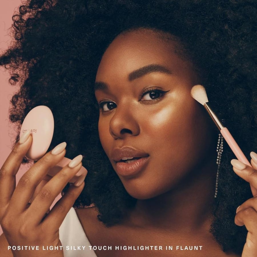 Rare Beauty Silky Touch Highlighter | 2.8g | Flaunt