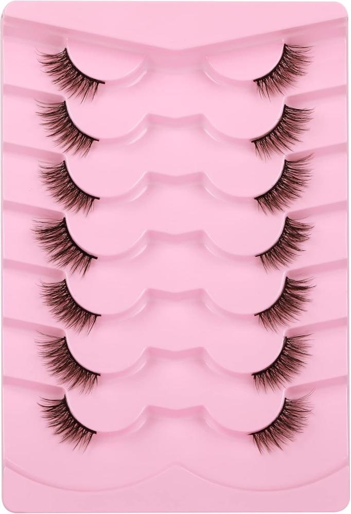 False Lashes Natural Look Cat Eye Half Lashes Wispy Fluffy Faux Mink Lashes Crisscross Multi-layers Fake Eyelashes 7 Pairs Pack