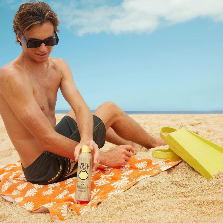 Sun Bum Original SPF 70 Sunscreen Spray |Vegan and Hawaii 104 Reef Act Compliant (Octinoxate & Oxybenzone Free) Broad Spectrum Moisturizing UVA/UVB Sunscreen with Vitamin E | 6 oz