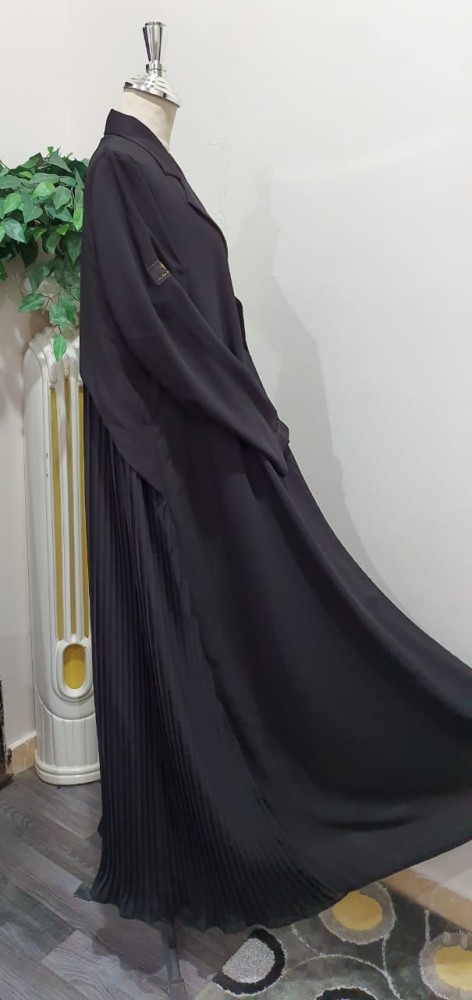 عباية مكسرة