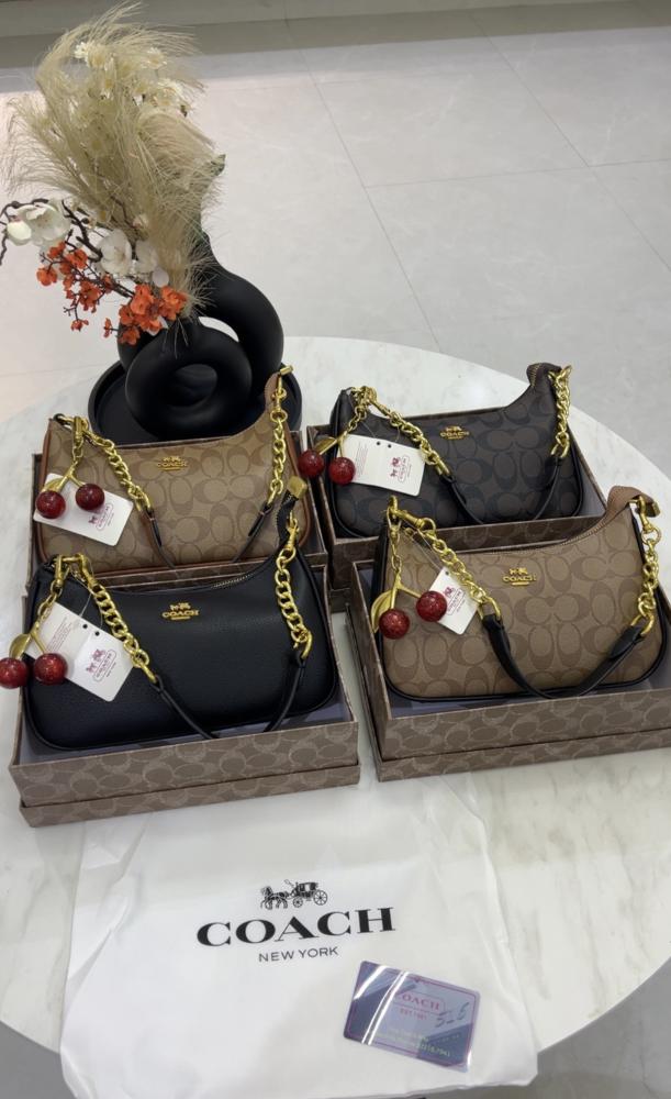 شنطة كوتش _ أسود