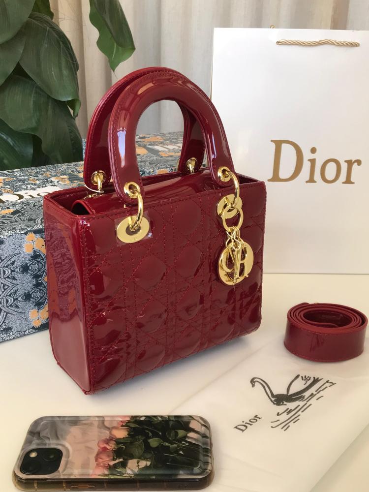 شنطة ديور _ عنابي لمعه