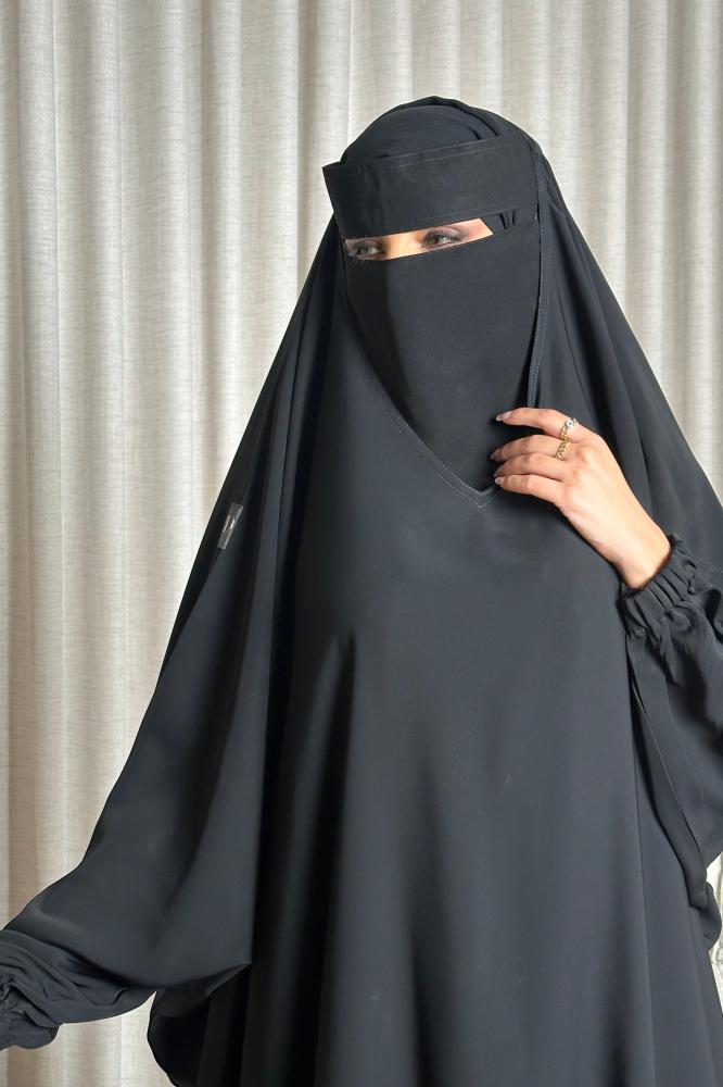 نقاب مقوى