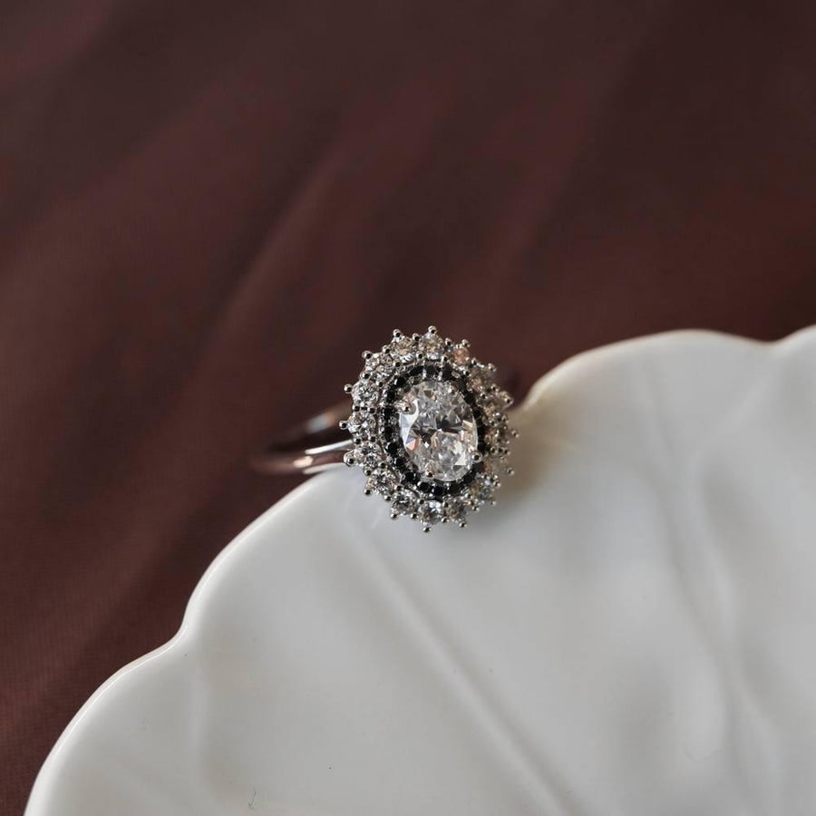 Oval White & Black Moissanite – Silver
