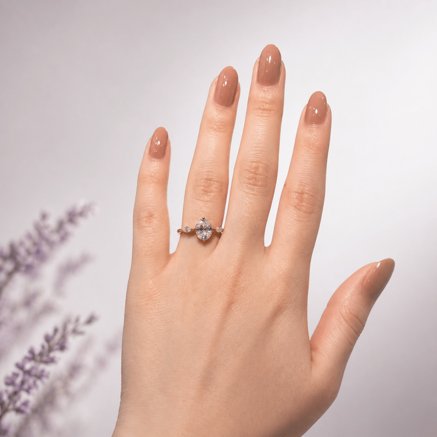 Lumière Oval Ring