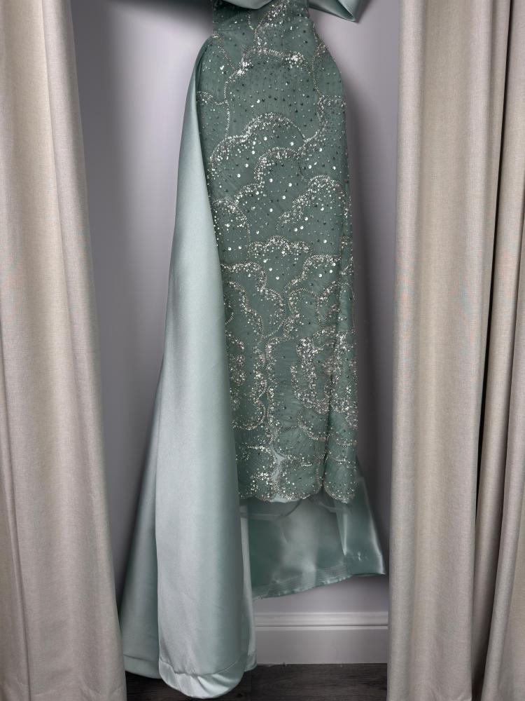 Huda dress