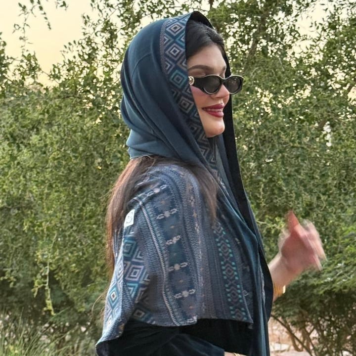 Abaya 01