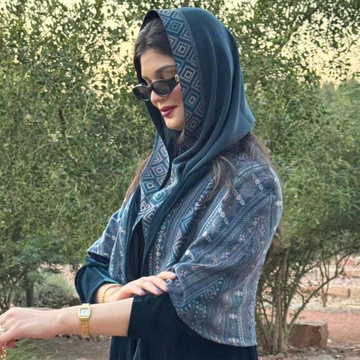 Abaya 01