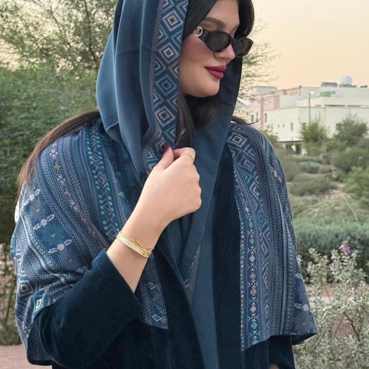 Abaya 01