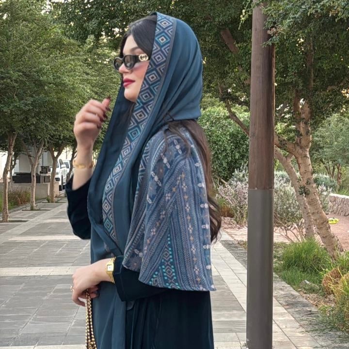 Abaya 01