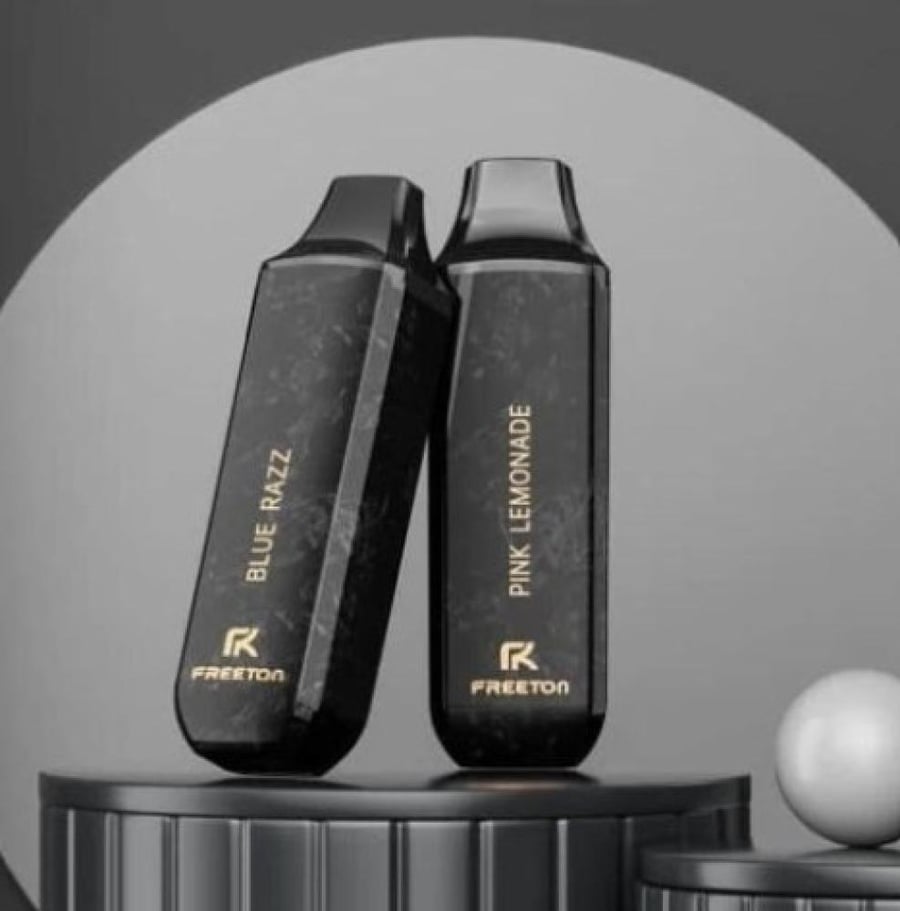 سحبة ستيشن 10000 موشة كرز كولا STATION M5 VAPE 10000 PUFFS CHERRY COLA
