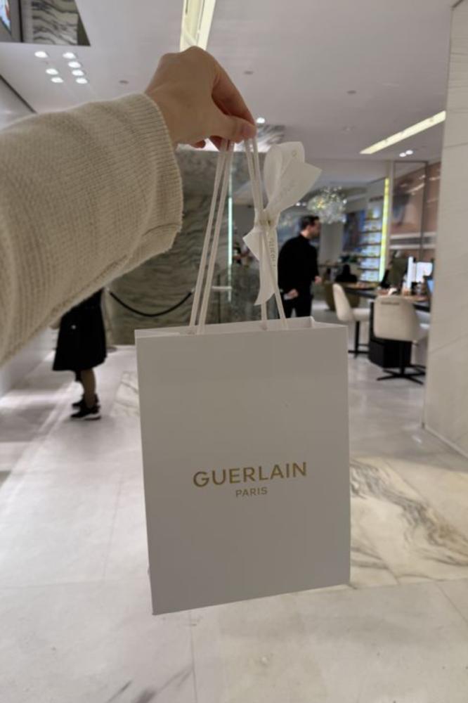 كيس GUERLAIN