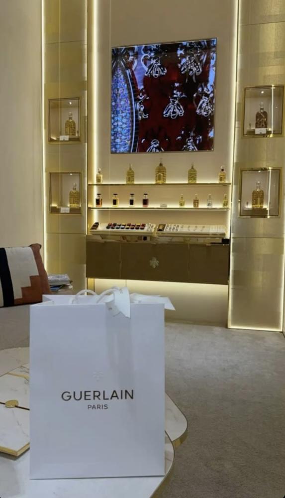 كيس GUERLAIN