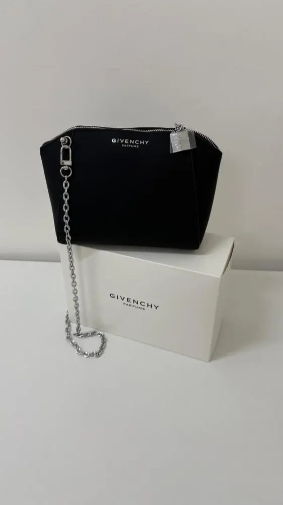GIVENCHY BAG - شامل ستراب