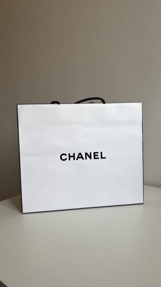كيس CHANEL - كبير
