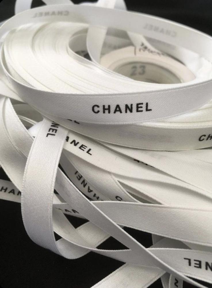 شريطة متر CHANEL