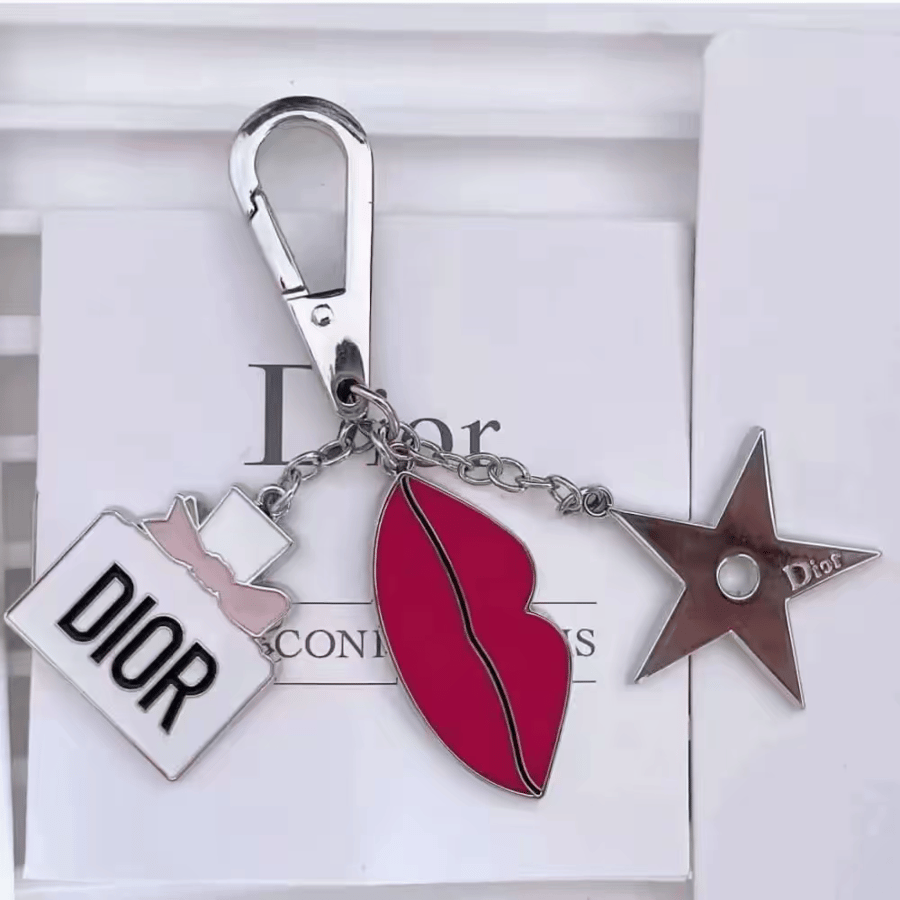 ميدالية DIOR