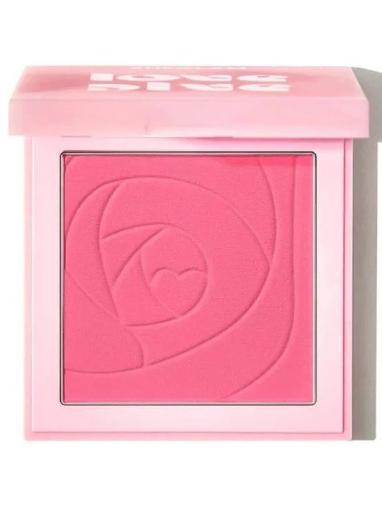 Peachy blush powder