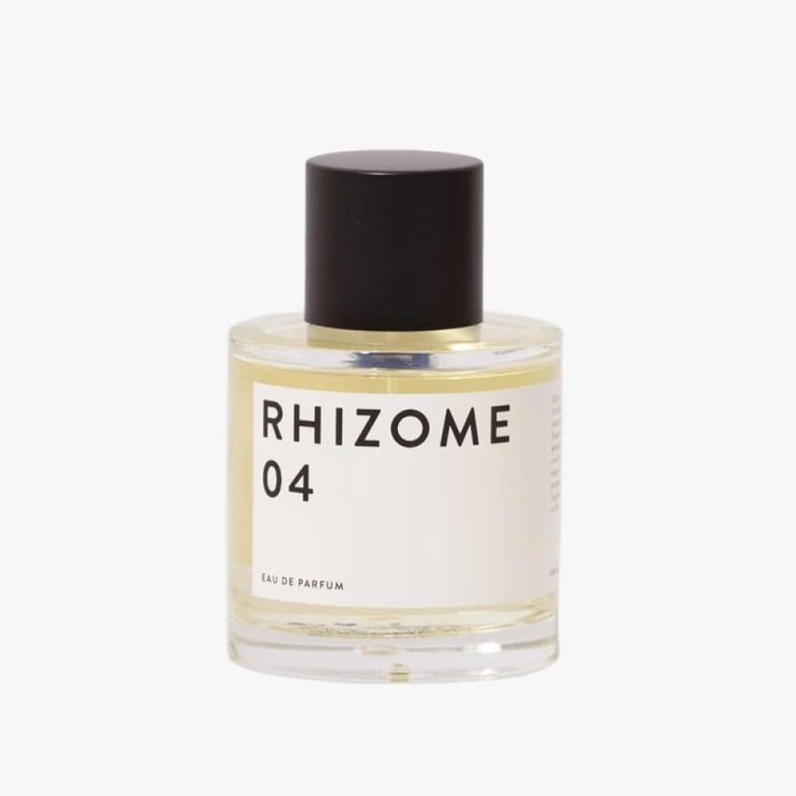 عطر 04 من ريزوم أو دو بارفان