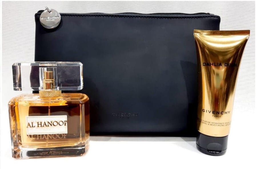 طقم جيفنشي داليا ديفين او دو بارفيوم (عطر 75مل+جل منعش للجسم 75مل+شنطة)