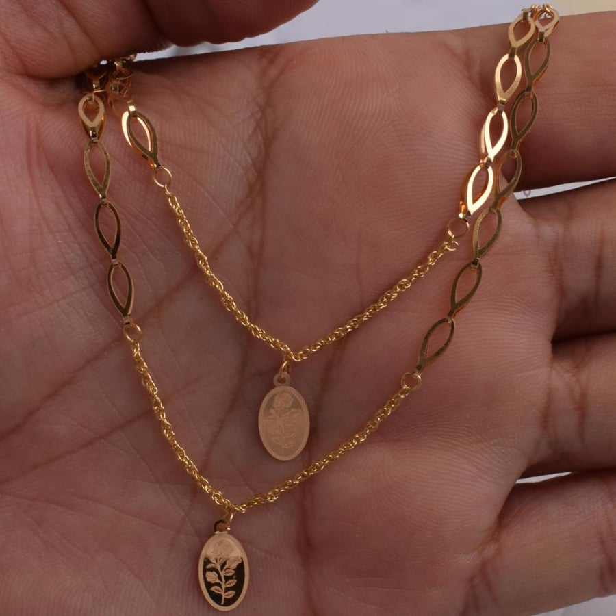 عقد ذهب عيار 21