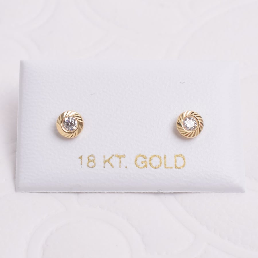 حلق طبي ذهب - الوزن 0.20 G- عيار 18