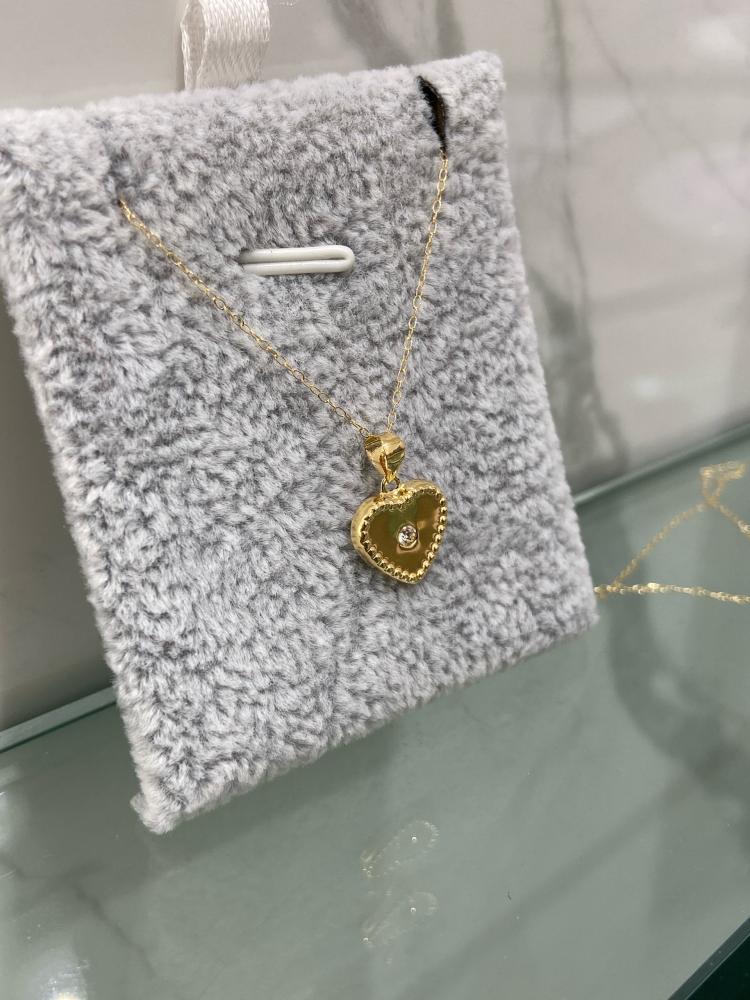 عرض عقد ذهب  عيار 18