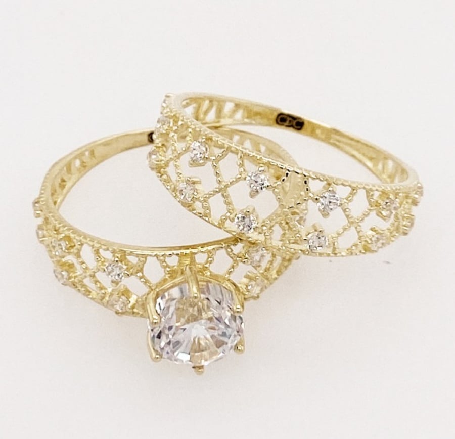 توينز ذهب عيار 18 - الوزن 3.10