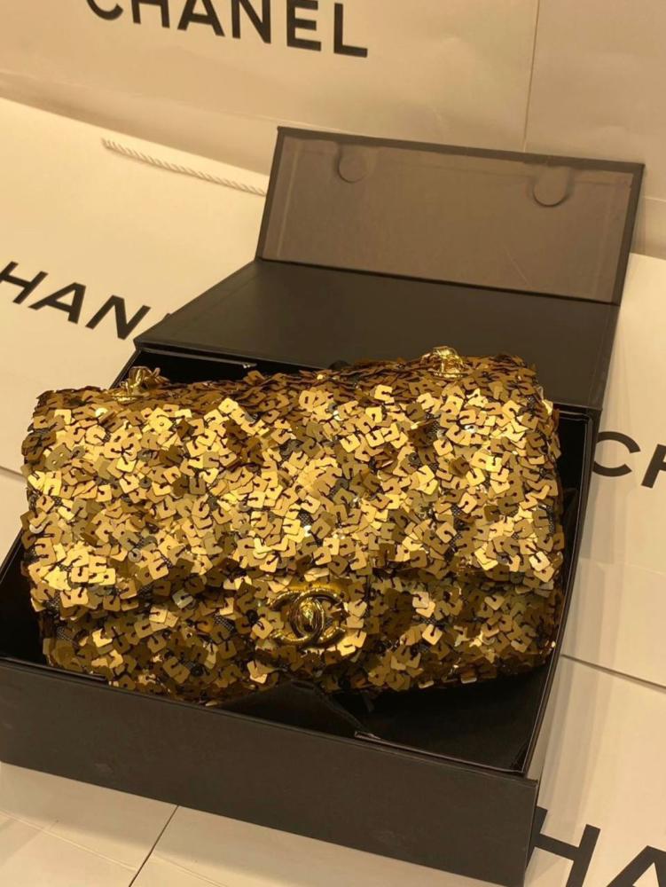 Shanel shiny gold bag