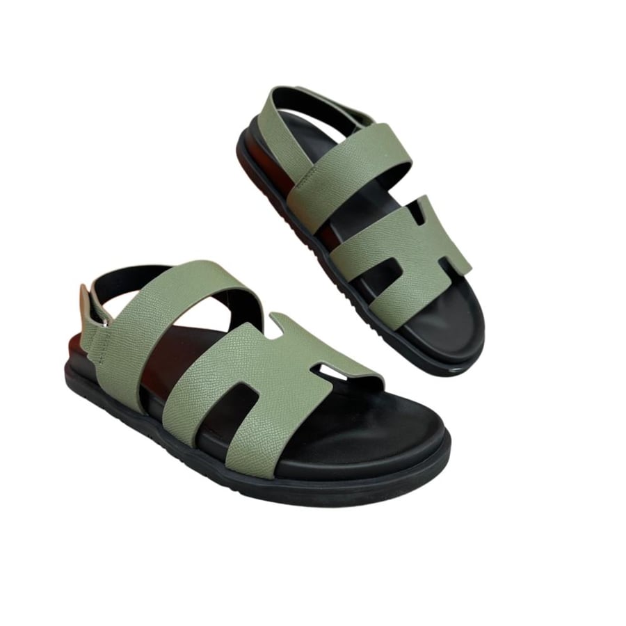 Genius sandal